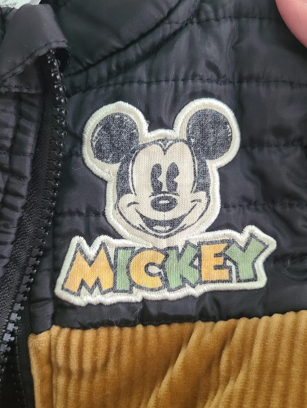 Disney Mickey Mouse Puffer Vest Boys Size 3T